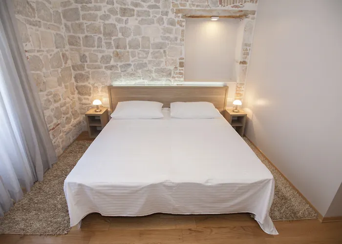 Tifani Luxury Rooms Split - un Hotel de 4 estrellas