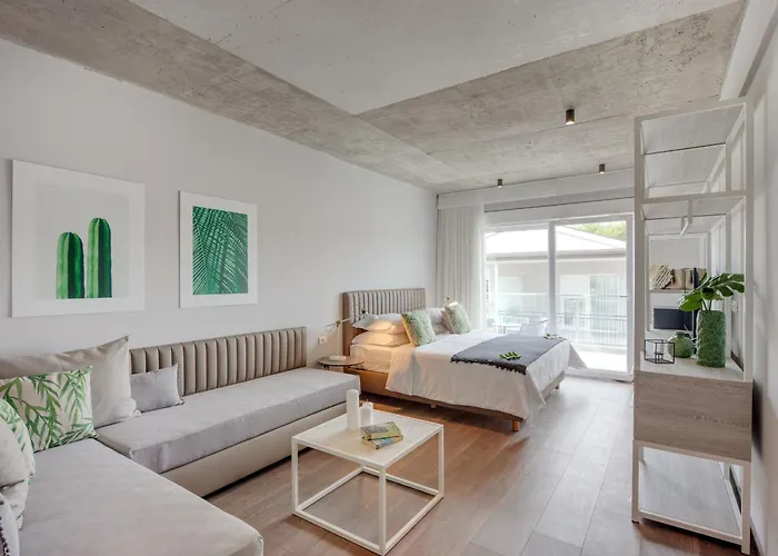 Milna (Brac) Hotels