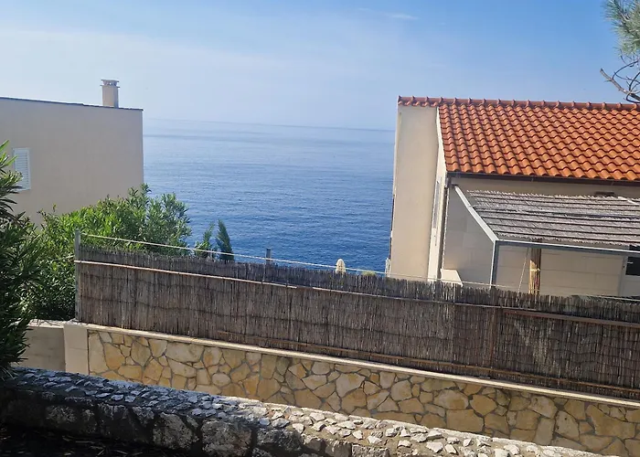 Apartments Maja Hvar Town