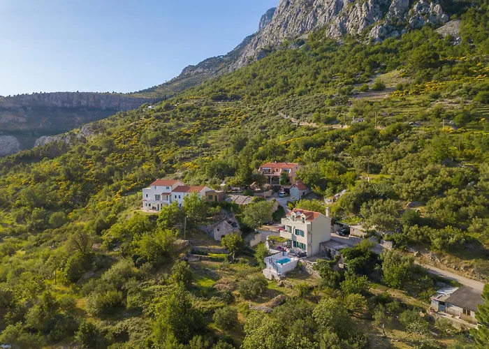 Marina - Holiday Home With Sea View Makarska