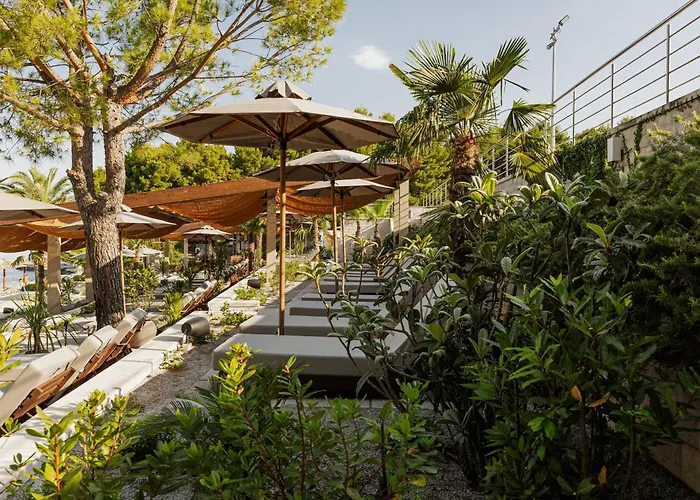 Podstrana Hotels