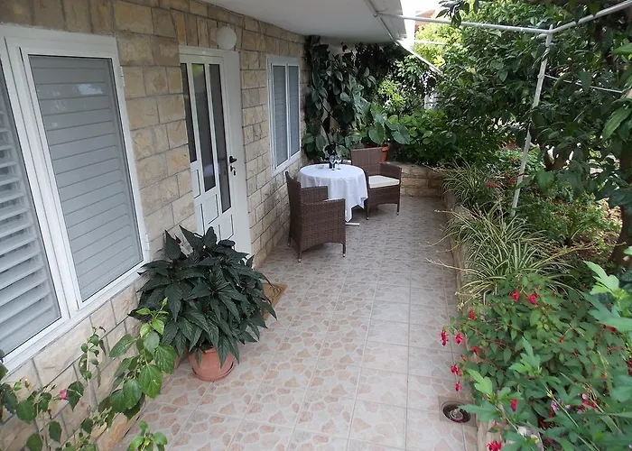 Apartments And Rooms Jasna Hvar Town