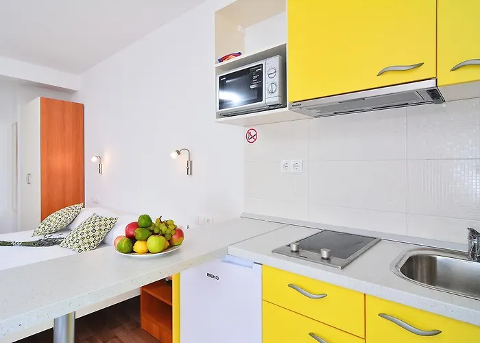 Apartments Juka Hvar Town