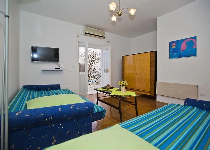 Spacious Central Apartment Hvar Town