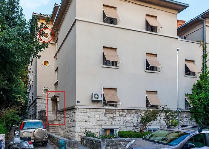 Haustierfreundliches Chic Apartment In Center Split