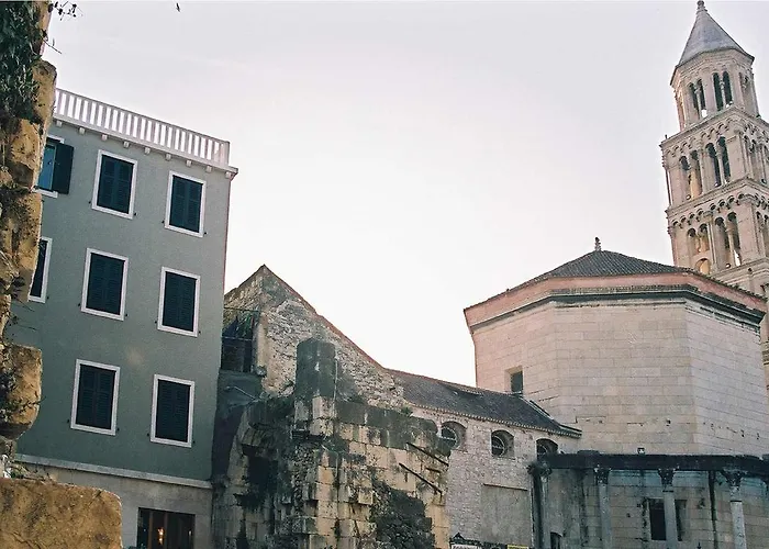 Villas in Split near Cathedral of Saint Domnius