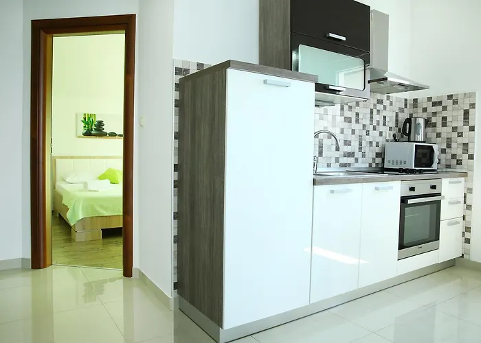 Apartments Nemira Exclusive Omis