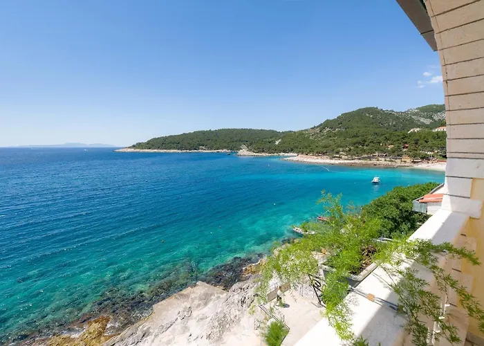 Hotéis centrais de Hvar Town 