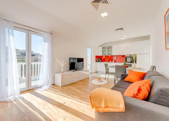 Boutique LCT Oleander Apartments Podstrana