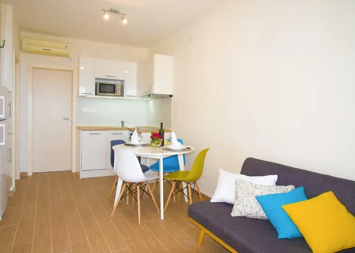 Eni Apartments Bol