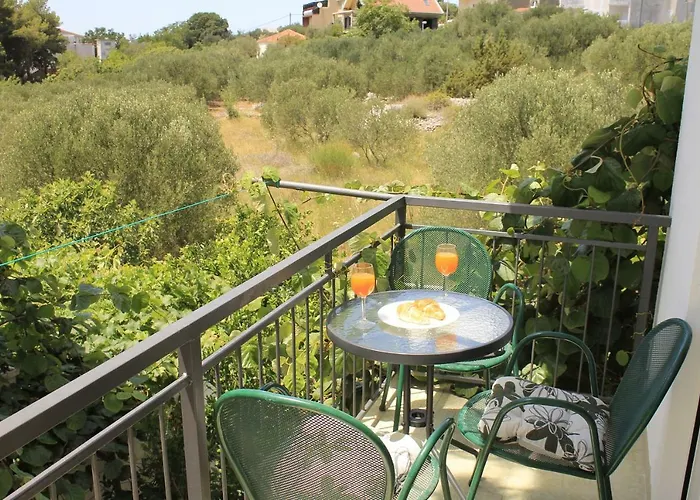Apartments Valentino Gradac 