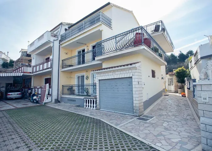 Boutique Apartments Marino Traù