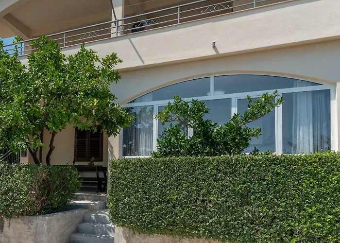 Apartman Niksi Traù