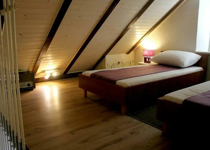 Apartment Cukarin A2 Bol-Center, Croatia