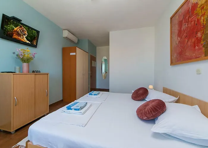 Apartments&Rooms Beus Makarska