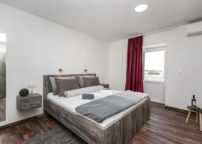 Boutique Apinelo Port Rooms Spalato