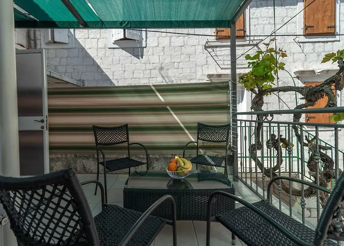Villa Stone house Ernest Trogir