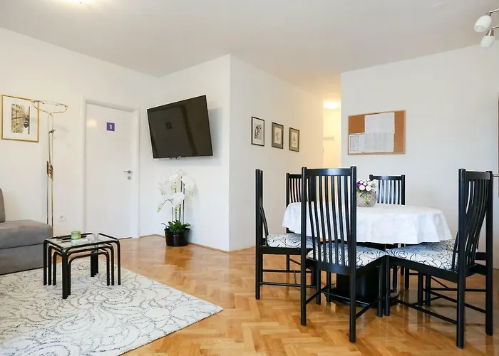 Luxury Apartment Ela Split