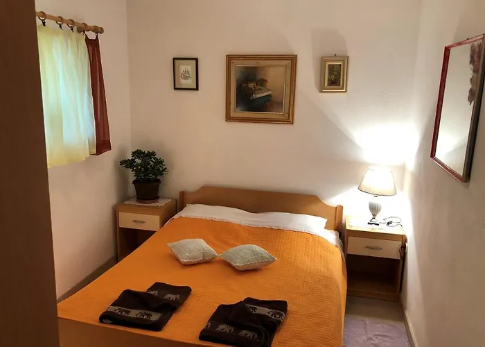 Apartments Maria Supetar
