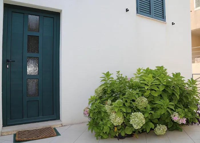 Apartments Plazibat Hvar Town