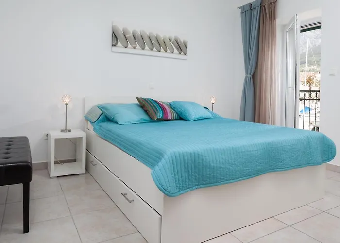 Apartment Bura 1 Makarska